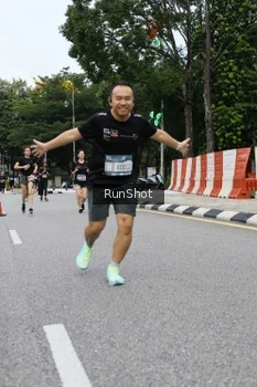 Runner Photo 4299465