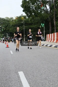 Runner Photo 4299466