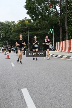 Runner Photo 4299467