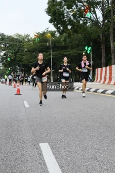 Runner Photo 4299470