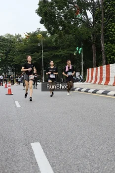 Runner Photo 4299472