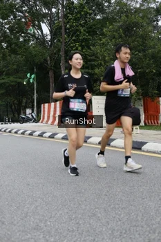 Runner Photo 4299477
