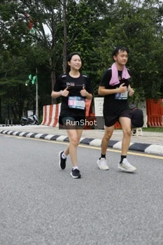Runner Photo 4299480