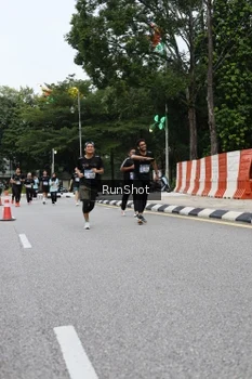 Runner Photo 4299488