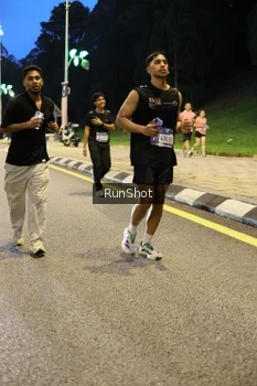 Runner Photo 4299490