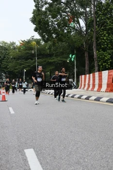 Runner Photo 4299494