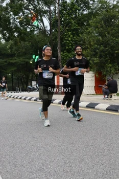 Runner Photo 4299515