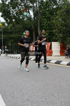 Runner Photo 4299518