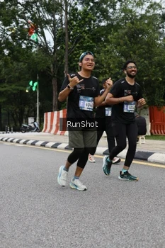Runner Photo 4299520