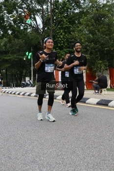 Runner Photo 4299528
