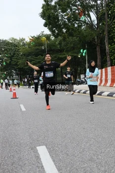Runner Photo 4299547