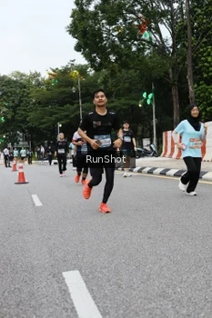 Runner Photo 4299548