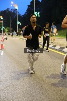 Runner Photo 4299549