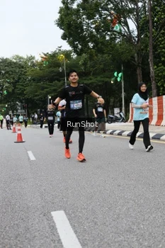 Runner Photo 4299551