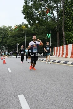 Runner Photo 4299557