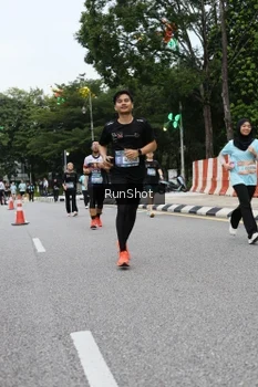 Runner Photo 4299558