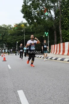 Runner Photo 4299561
