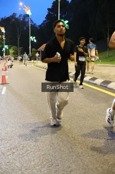 Runner Photo 4299562