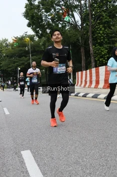 Runner Photo 4299563
