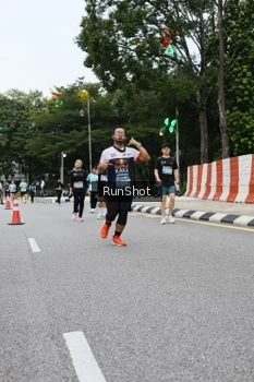 Runner Photo 4299567