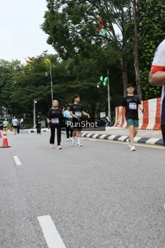 Runner Photo 4299573
