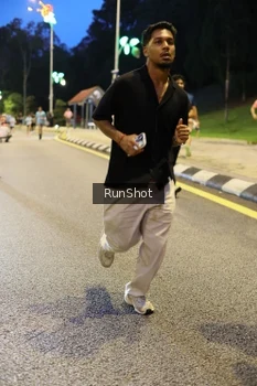 Runner Photo 4299584