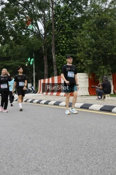 Runner Photo 4299588