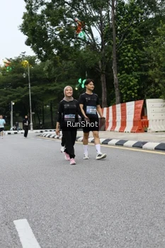 Runner Photo 4299591