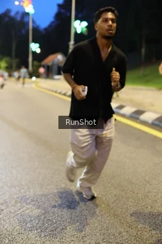 Runner Photo 4299594