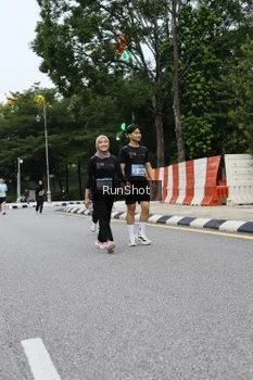 Runner Photo 4299595