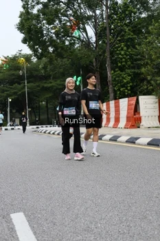 Runner Photo 4299596