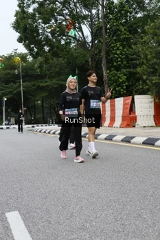 Runner Photo 4299597