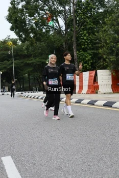 Runner Photo 4299598