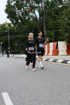 Runner Photo 4299602