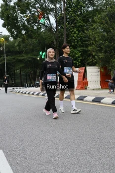 Runner Photo 4299606