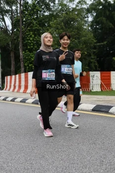 Runner Photo 4299614