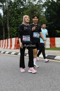 Runner Photo 4299618