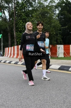 Runner Photo 4299621