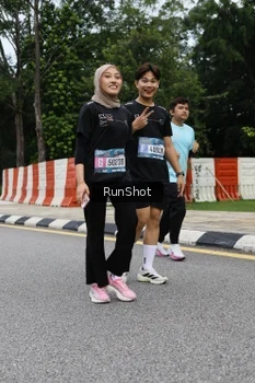Runner Photo 4299623