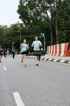 Runner Photo 4299626
