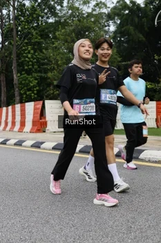 Runner Photo 4299629