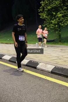 Runner Photo 4299635