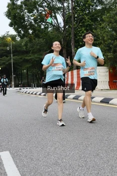 Runner Photo 4299639