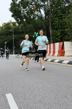 Runner Photo 4299641
