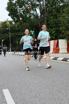 Runner Photo 4299648