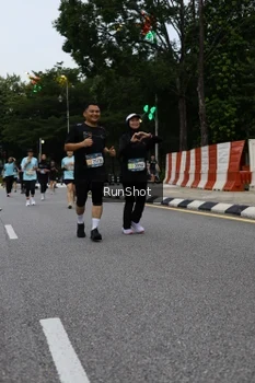 Runner Photo 4299657