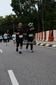 Runner Photo 4299662