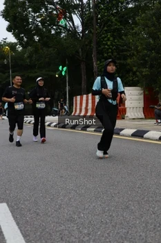Runner Photo 4299666