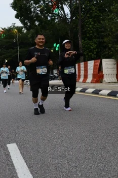 Runner Photo 4299669