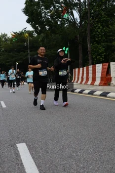 Runner Photo 4299673